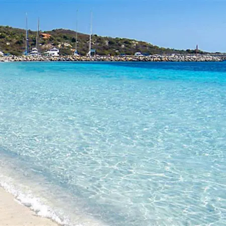 Porto Ottiolu, Rose Trilo, A Due Passi Da Spiaggia